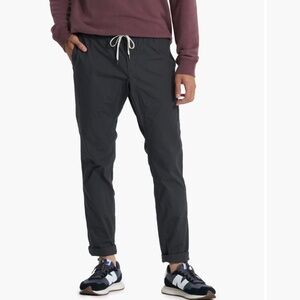 2 Pairs of Vuori Ripstop DuraTerra MEDIUM charcoal & sage green